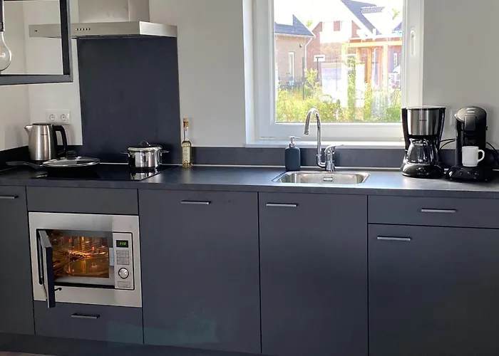 Lakeview With Swimming And Fishing Pier Simonshaven