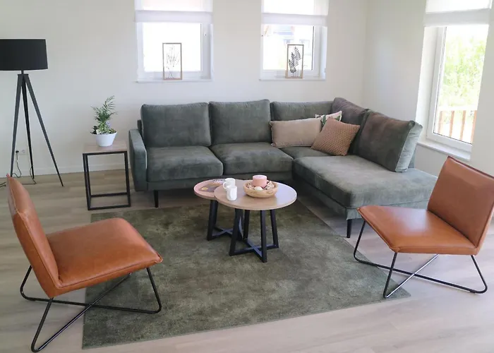 Lakeview With Swimming And Fishing Pier